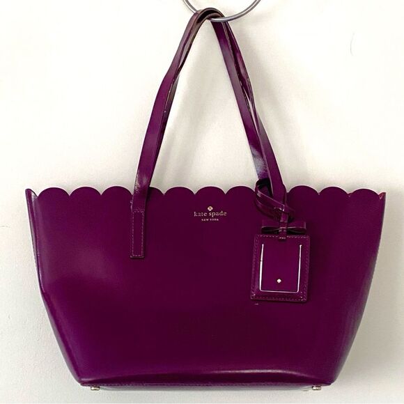 kate spade Handbags - Kate Spade Lily Avenue Carrigan Leather Scallop-Edged Tote Burgundy Bag Tag Chic
